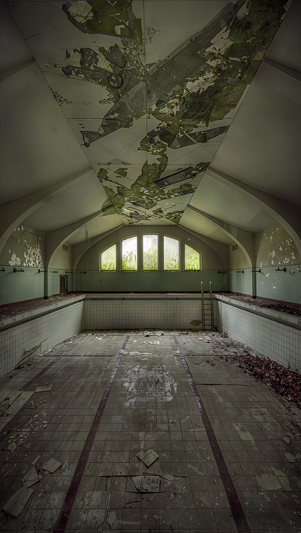 Indoor pool before transformation