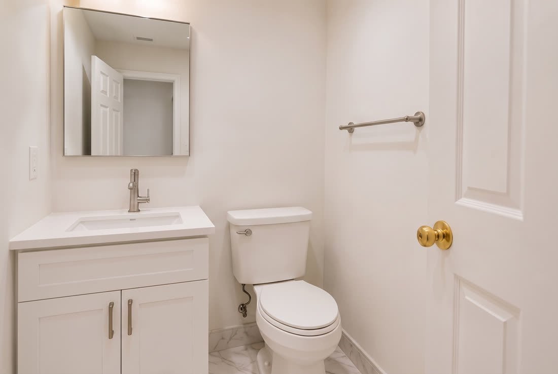 Bathroom — the empty photo the agent sent us